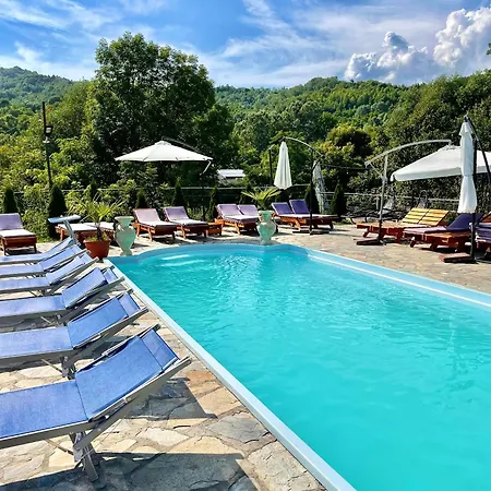 Bed & Breakfast Pensiunea Portas 3*